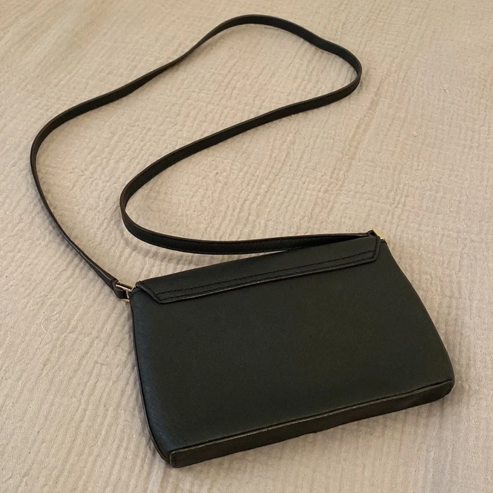 KATE SPADE Elegant Black Shoulder Bag